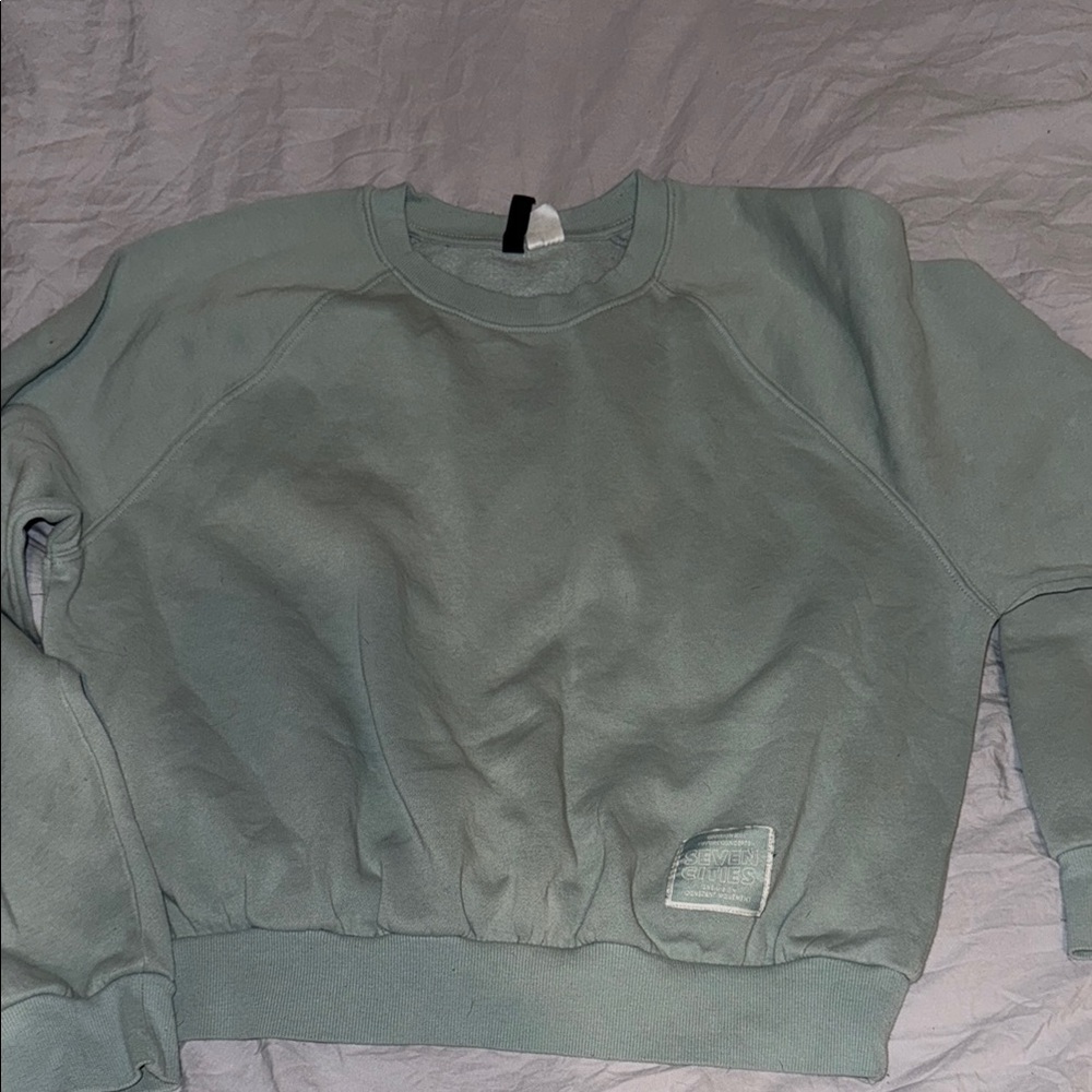 Women's Green Sweater